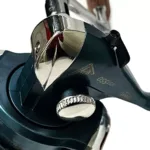 Reel frontal Titan V8 558 Variada - Imagen 4